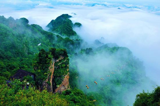 武當文化獲世界關(guān)注 武當山全域旅游引全球熱捧